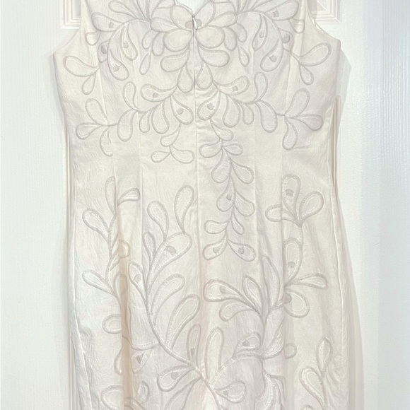 Antonio Melani white with silver embroidery design dress for any occasion sz 6 - Picture 7 of 16